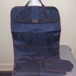 Vintage Gloria Vanderbilt Luggage Set